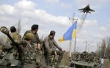 Tiểu đoàn xe tăng Ukraine âm thầm áp sát Donbass, chuẩn bị tổng tấn công?