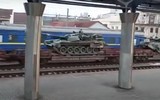 Tiểu đoàn xe tăng Ukraine âm thầm áp sát Donbass, chuẩn bị tổng tấn công?