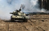 Tiểu đoàn xe tăng Ukraine âm thầm áp sát Donbass, chuẩn bị tổng tấn công?