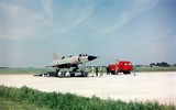 Kinh ngạc tiêm kích cất hạ cánh thẳng đứng Dassault Balzac V tuyệt mật của Pháp