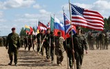 Xe tăng Ukraine tiến vào ngoại ô Donetsk khiến ly khai gặp nguy