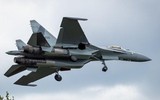 Mỹ dùng phương pháp cây gậy và củ cà rốt để chống lại tiêm kích Su-35 Nga