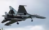 Mỹ dùng phương pháp cây gậy và củ cà rốt để chống lại tiêm kích Su-35 Nga