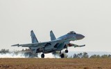 Mỹ dùng phương pháp cây gậy và củ cà rốt để chống lại tiêm kích Su-35 Nga