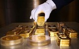 Thế giới bán tháo đồng USD, tích trữ vàng, do căng thẳng quan hệ Mỹ- Nga