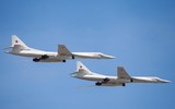 Tu-160 Nga thể hiện 'đẳng cấp thế giới' trước máy bay ném bom của Mỹ