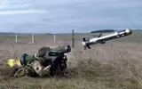 Quân đội Ukraine đang sử dụng mô hình thay cho vũ khí thật