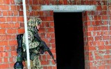 Tên lửa chống tăng NLAW Ukraine xé nát chiến xa bộ binh chỉ với một phát bắn