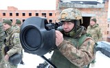 Tên lửa chống tăng NLAW Ukraine xé nát chiến xa bộ binh chỉ với một phát bắn