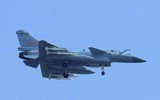 Tiêm kích Su-35 gây thất vọng khi bị J-10 Trung Quốc đánh bại