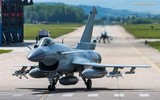 Tiêm kích Su-35 gây thất vọng khi bị J-10 Trung Quốc đánh bại