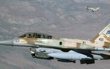 Không quân Israel tấn công dữ dội sau khi tên lửa Syria bay vượt biên giới
