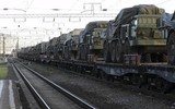 Vũ khí hạng nặng tối tân của Nga bất ngờ lại ồ ạt đổ về biên giới Ukraine
