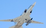 Tu-22M3 của Nga khiến hạm đội NATO hoảng sợ bằng tên lửa Kh-32