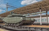Vũ khí hạng nặng tối tân của Nga bất ngờ lại ồ ạt đổ về biên giới Ukraine
