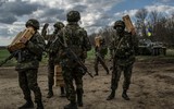 Quân dự bị Ukraine sẵn sàng gieo ác mộng cho 'dân quân' miền Đông hay buông bỏ súng?