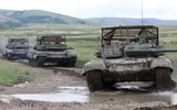 Xe tăng Nga phải gia cố đặc biệt sau khi thiệt hại nặng tại Ukraine
