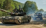 Ukraine tung xe tăng T-84U Oplot ra chiến trường quyết đấu T-90M Nga