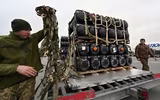 Kinh ngạc trước danh sách đủ các thể loại vũ khí Mỹ ồ ạt chuyển tới Ukraine