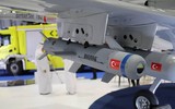 Bom dẫn đường Bozok của UAV Bayraktar TB2 sẽ gây ác mộng cho quân Nga?
