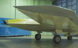 UAV tàng hình Okhotnik sẽ cất cánh từ tàu sân bay mini của Nga