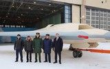 UAV tàng hình Okhotnik sẽ cất cánh từ tàu sân bay mini của Nga