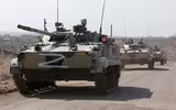 Chiến xa bộ binh BMP-3 Nga tan nát sau phát bắn của pháo 152 mm Ukraine?