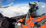 Chuyện gì sẽ xảy ra khi tiêm kích J-10C Trung Quốc đối đầu F-22A Raptor Mỹ?