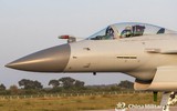 Chuyện gì sẽ xảy ra khi tiêm kích J-10C Trung Quốc đối đầu F-22A Raptor Mỹ?