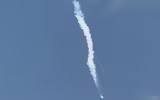 Cận hình ảnh nghi ngờ là tiêm kích Su-35 Nga bị tên lửa S-300 Ukraine bắn hạ