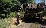 Ukraine sắp bắn hết... hàng chục ngàn tên lửa GMLRS trong kho dự trữ của Mỹ?