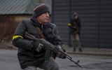 Ukraine cảnh báo cứng rắn: Quân đội Nga rút lui khỏi Kherson hoặc bị tiêu diệt