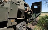 Ukraine khiến Nga tốn cả chục tên lửa Kalibr để tiêu diệt mô hình HIMARS bằng gỗ?