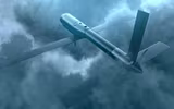 Sự thực Ukraine phá hủy 2 oanh tạc cơ Tu-22M3 Nga bằng UAV cảm tử
