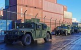 Ukraine nhận loạt thiết giáp Humvee Mỹ