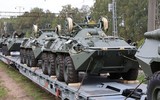 Ukraine lo ngại khi đoàn thiết giáp Belarus với ký hiệu lạ áp sát biên giới