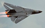Tại sao chiến đấu cơ F-111 Aardvark được gọi là 'kỳ quan công nghệ'?