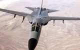 Tại sao chiến đấu cơ F-111 Aardvark được gọi là 'kỳ quan công nghệ'?