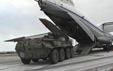 Kyiv báo động bởi hoạt động bất thường của hàng không vận tải Nga ở Belarus