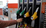 Giá xăng dầu tại Nga biến động mạnh trong năm 2023 vì các biện pháp trừng phạt?
