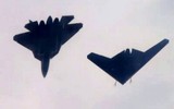 Su-57 có tên lửa siêu thanh nhưng F-35 được trang bị bom hạt nhân trọng lực