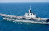 Kỳ lạ tàu sân bay nhỏ nhất thế giới và... không có phản lực chiến đấu trên boong
