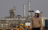 Nga dùng trần giá và lệnh cấm vận để đẩy dầu Saudi Arabia ra khỏi Trung Quốc