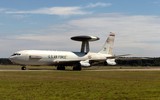 Máy bay AWACS E-7A Wedgetail giúp Không quân Mỹ nhìn rõ 'chân tơ kẽ tóc' đối phương