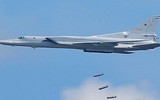 Oanh tạc cơ Tu-22M3 mang tên lửa Kh-22 hạ cánh khẩn cấp xuống St. Petersburg