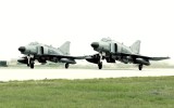 Tiêm kích F-4E Terminator 2020 thể hiện sự đáng sợ khi thắng tuyệt đối Su-27SK