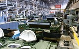 Vì sao 30 nghìn công nhân nhà máy Uralvagonzavod chỉ sản xuất... 20 xe tăng mỗi tháng?