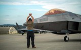 Quốc hội Mỹ cố ngăn Lầu Năm Góc sớm loại biên tiêm kích tàng hình F-22 Raptor
