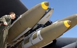 Cường kích Su-25 được sửa đổi đặc biệt để mang bom lượn dẫn đường Mỹ