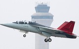 Máy bay huấn luyện T-7A Red Hawk trở thành 'kẻ thách thức' tiêm kích F-16